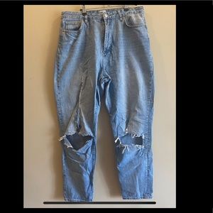 BDG MOM JEANS W32